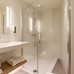 Lillenium Eurasante Hotel 3*