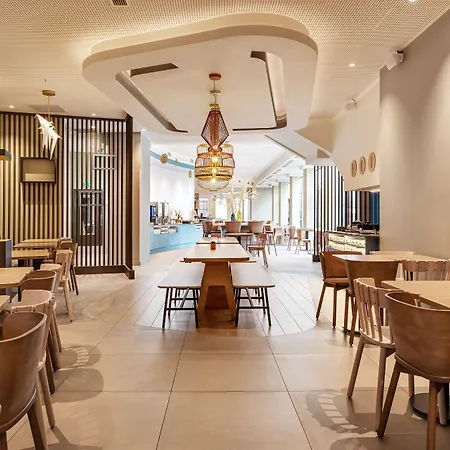 Lillenium Eurasante Szálloda Lille