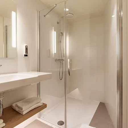 Lillenium Eurasanté Hotel 3*