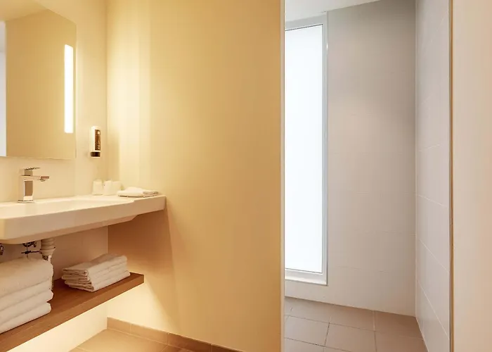 Lillenium Eurasante Hotel 3*