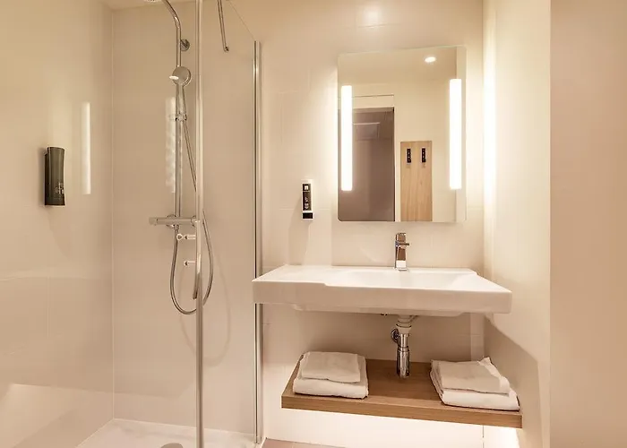 Hotel Lillenium Eurasanté 3*
