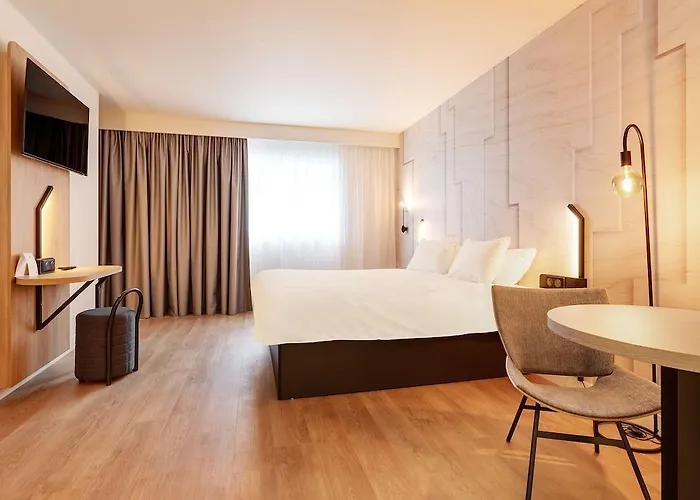 Lillenium Eurasanté Hotel 3*